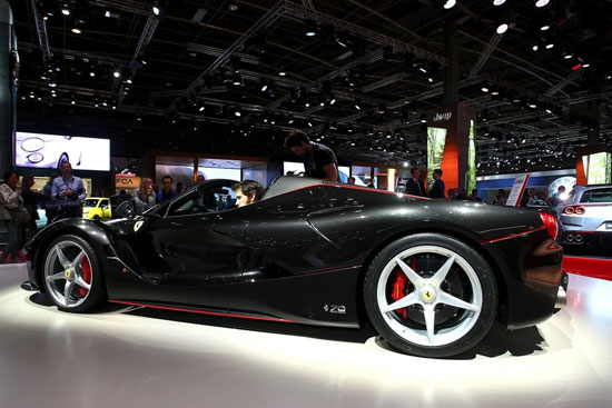 LaFerrari Aperta ؛ جادوگر تازه نفس فراری را ببینید