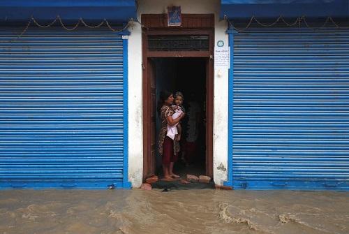 بارش شدید باران در نپال ۱۵ قربانی گرفت