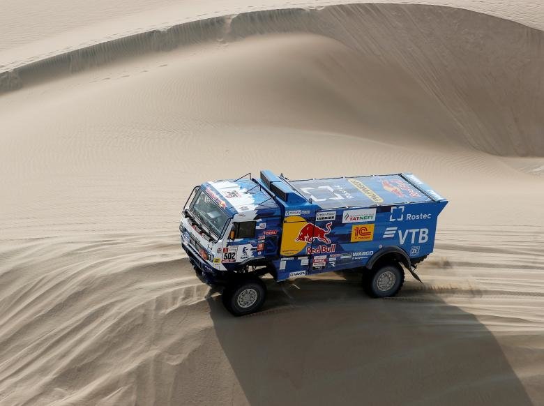 مسابقات رالی در مسیر ۵۰۰۰ کیلومتری صحرا
