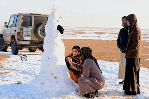 برف بازی مردم عربستان +عکس
