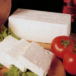 پنیر تبریزی، سفید یا خامه‌ای؟