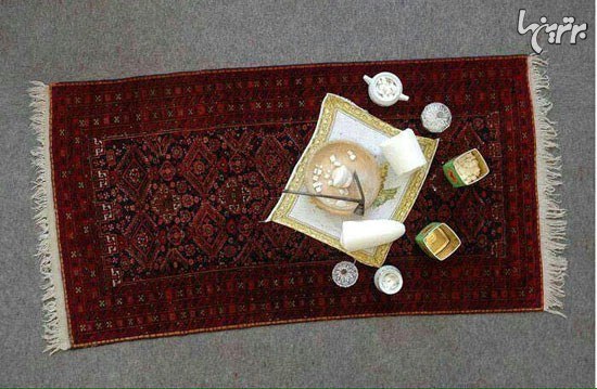 عکس: زندگی ایرانی، روی فرش ایرانی