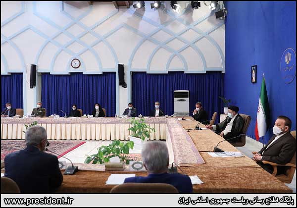 جلسه هیات دولت با حضور رئیسی و وزرای روحانی