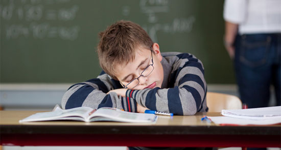 دانش آموزان به چند ساعت خواب نیاز دارند؟